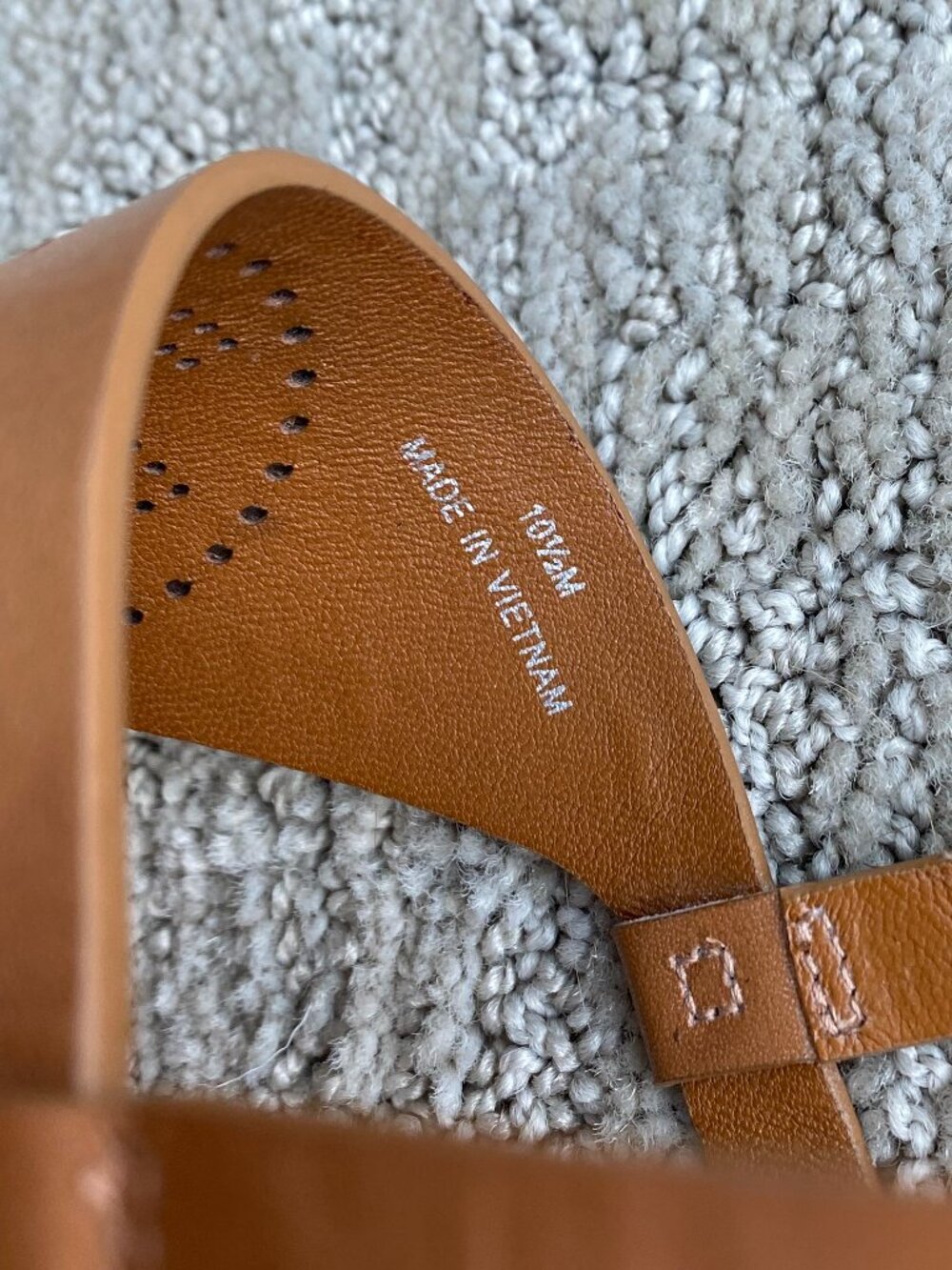 TORY BURCH Capri Perforated TB Logo Leather Thong Sandal Tan Brown Sz 10.5 - Picture 4 of 4